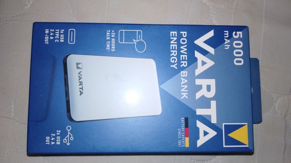 Външна батерия Varta 5000