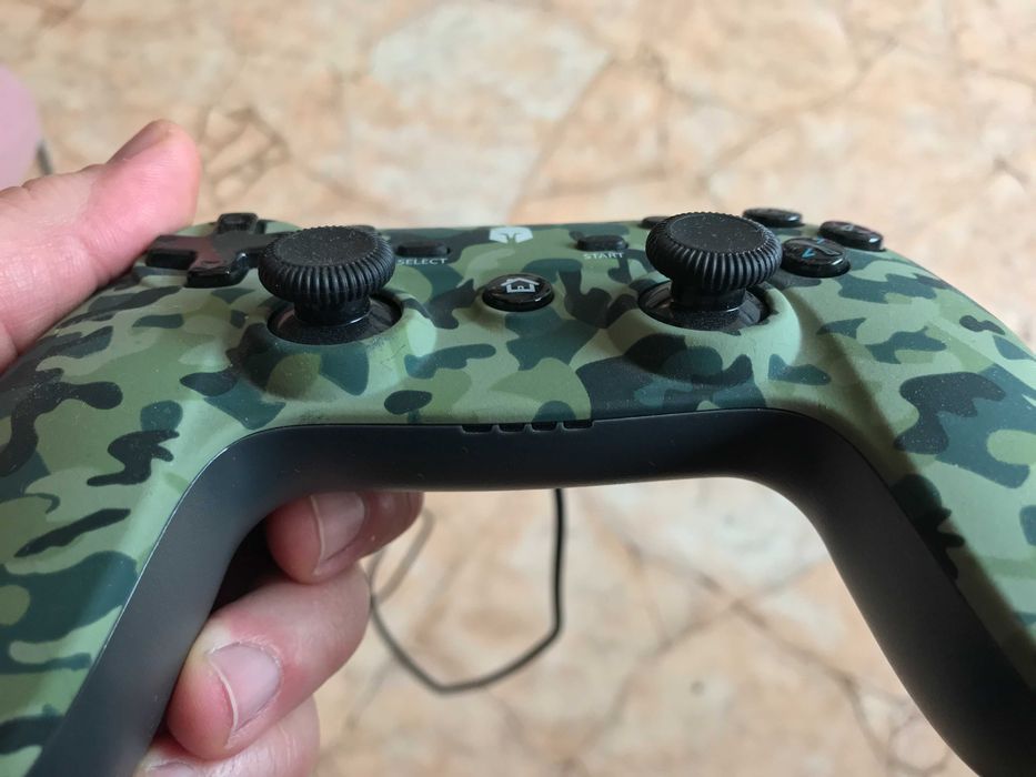 Spartan Gear Hoplite Green Camo, геймърски контролер за PC и PS4