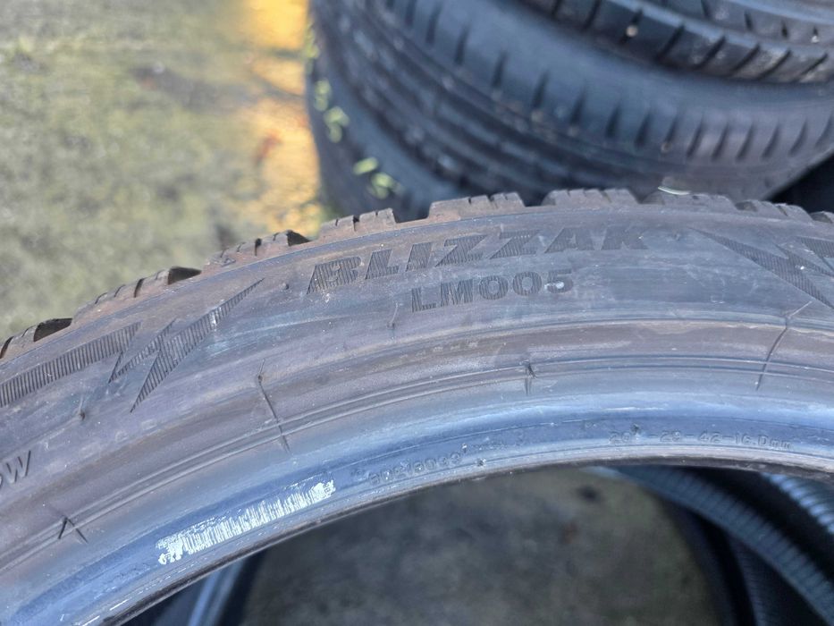 2бр Зимни гуми 255 35 20 - Bridgestone - DOT 2023