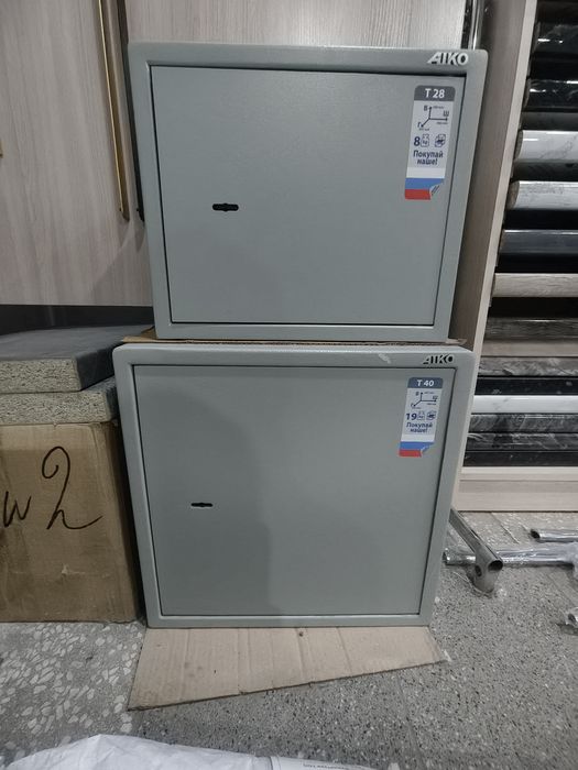 Продам офисный сейф