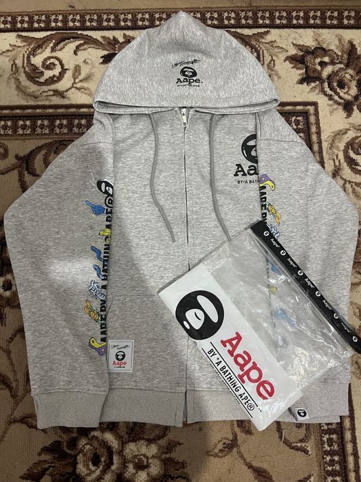 продам кофту aape