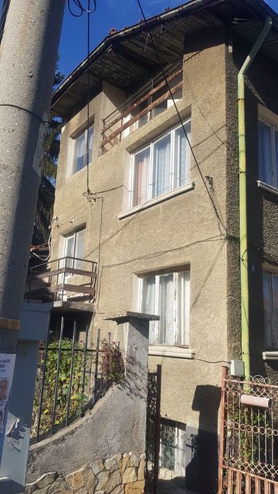 Продава се Къща в Кюстендил, Колуша - 150 кв.м за 400 €/кв.м - Снимка #1