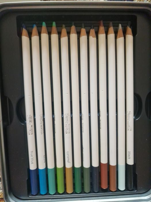 Продам карандаши winsor & newton