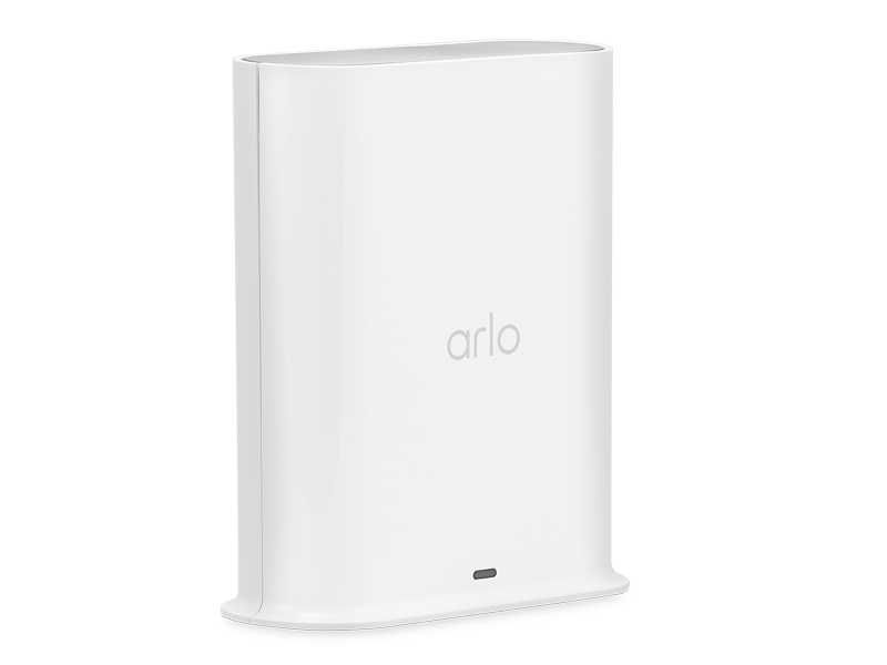 Arlo Pro 4 + BaseStation + Charger + extra batteries + magnetic mounts