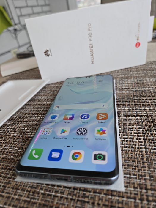 Huawei p30 pro 128gb.