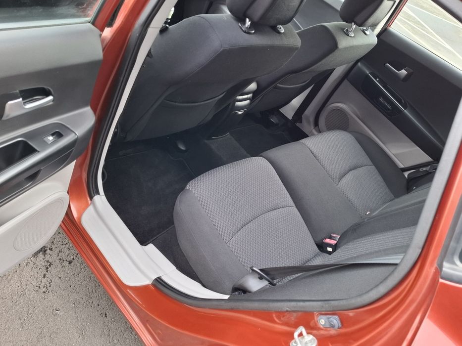 Kia ceed an 2008 1.6 benzina transport gratis  Germania climatronic je