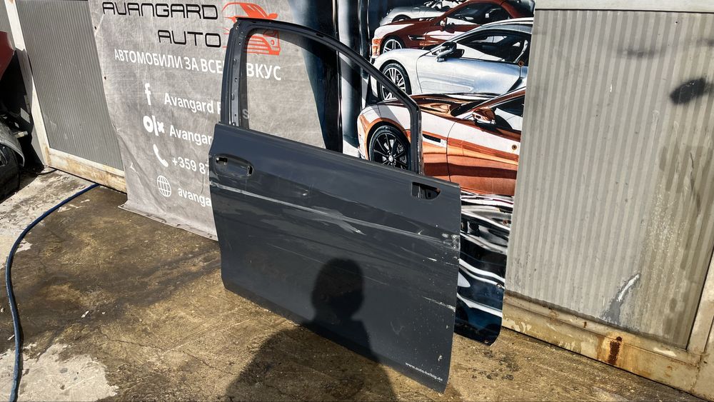 2 задна дясна, 3 предна дясна и 2 предна лява врата VW Golf 8 2019-