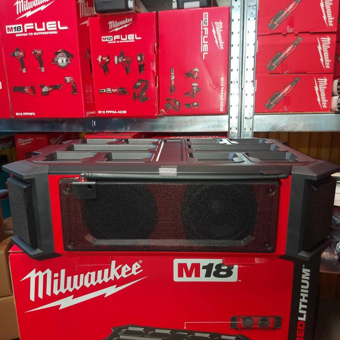 ПРОМОЦИЯ.Milwaukee M18 PRCDAB+-0 PackOut акумулаторно радио