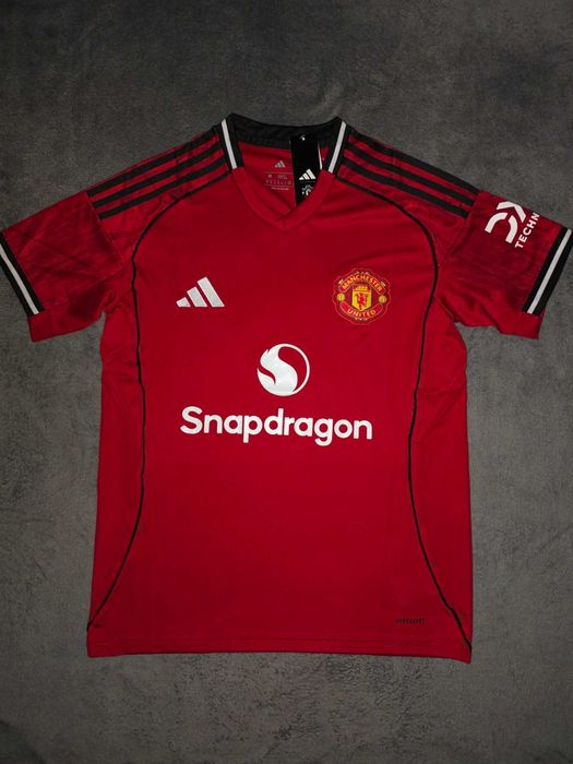 Manchester United Home Kit 25/26