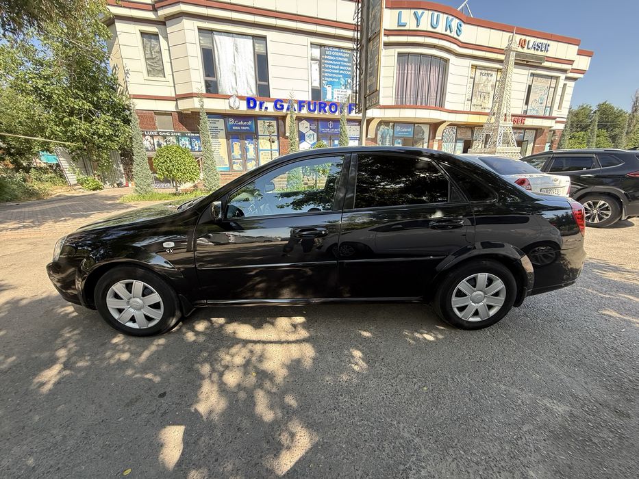 Lacetti 1.8 M/T 2012