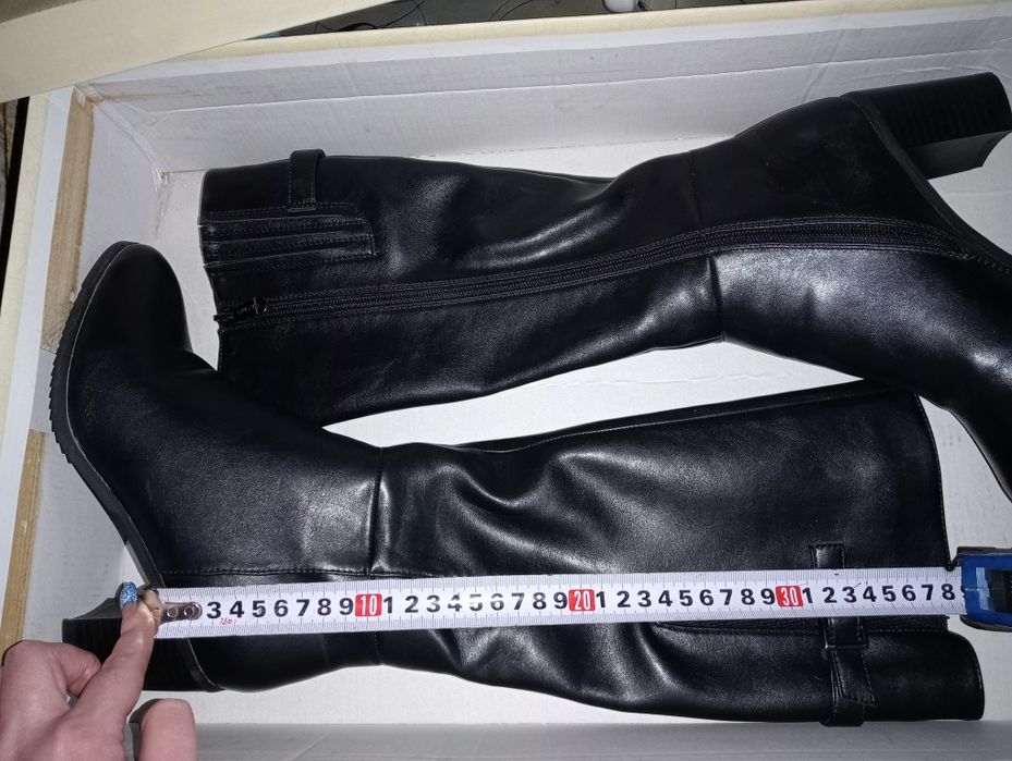 Продам сапоги женские