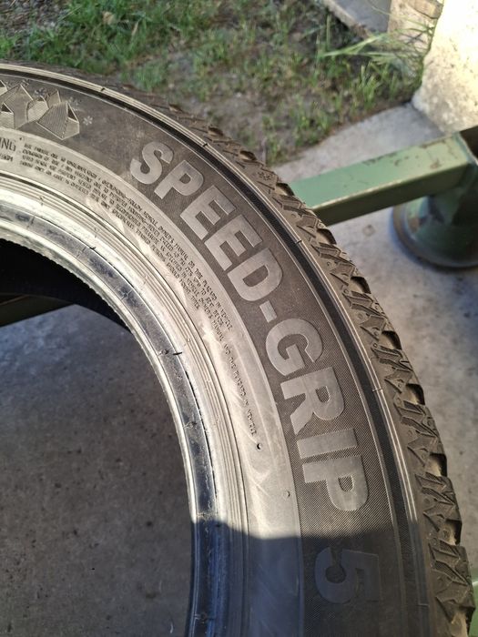 4  Anvelope de iarnă 205 60 r16 Semperit