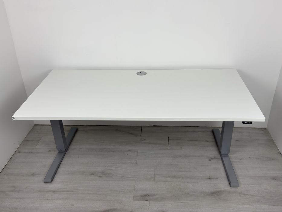 Бюро електрическо регулируем подходящо за домашен офис и бизнес среда