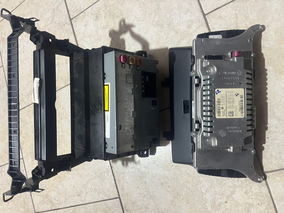 Vând navigație mare BMW x3 f25