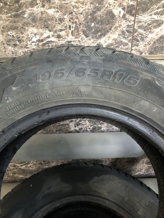 Продам резину 195/65/R15