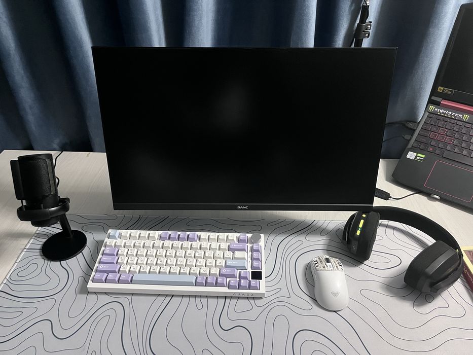 Продам монитор срочно!!!