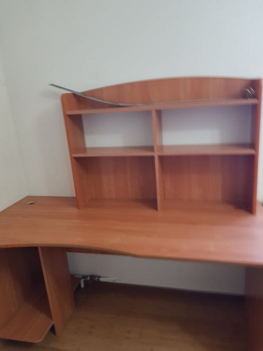 Письменный стол или для школьника