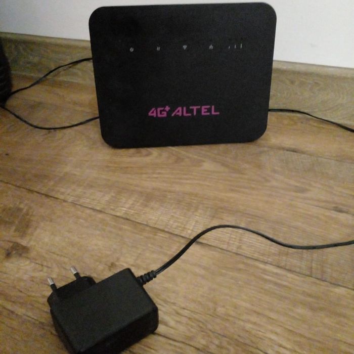 Продам wi-fi роутер altel