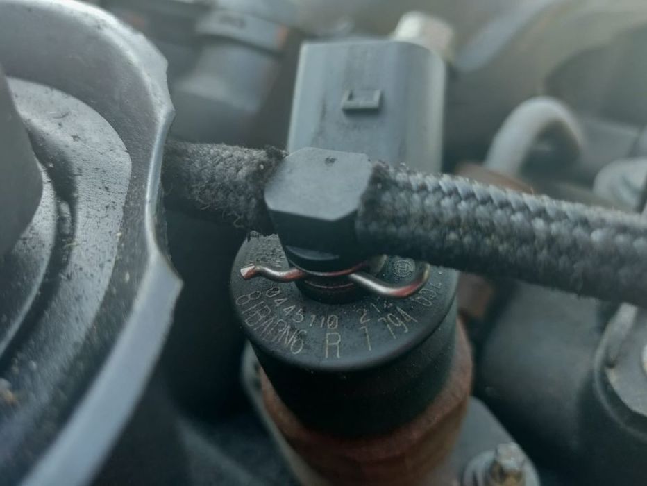 Injector / Injectoare BMW Seria 5 E60 2.5D M57 177cp 2003 - 2010 Cod Piesa : 0 445 110 212 / 7 794 652