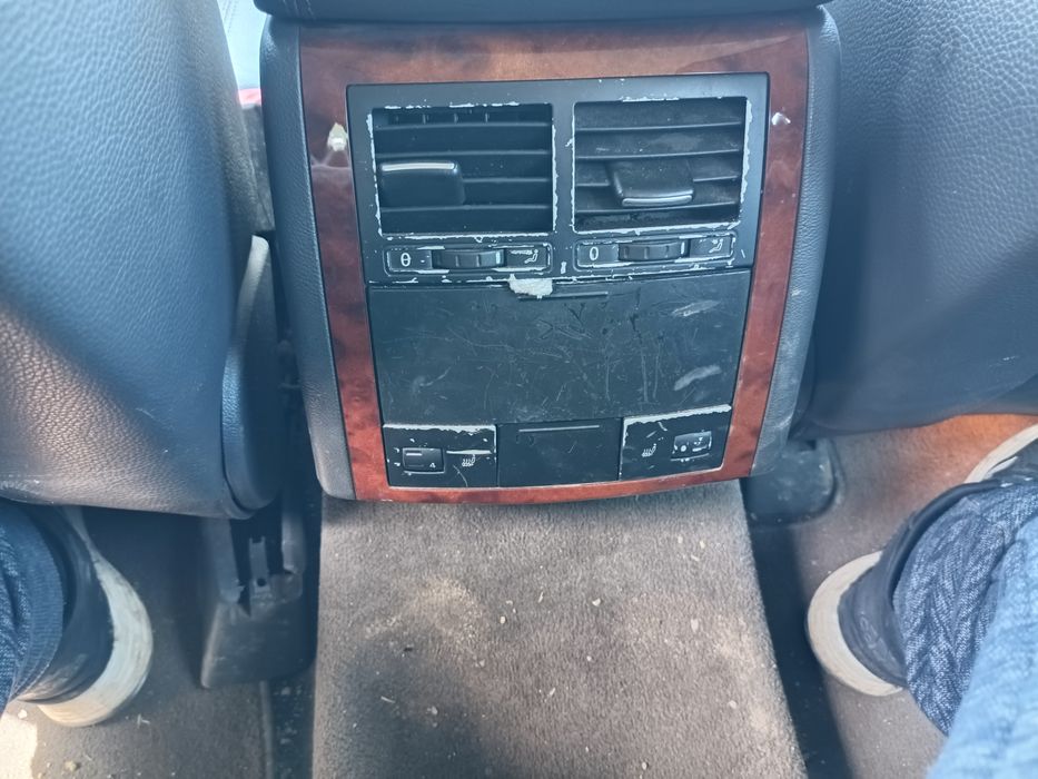 Продавам Volkswagen touareg 5000 TDI v10 на части