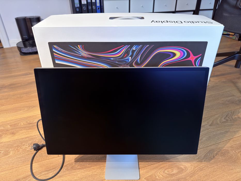 Apple Studio Display 27" 5k nano-texture