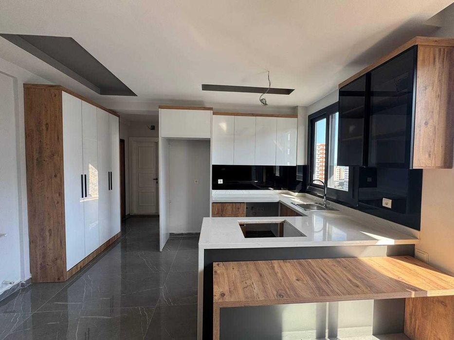 • Готов за нанасяне апартамент 1+1 • Паркинг • Басейн • Мерсин, Турция