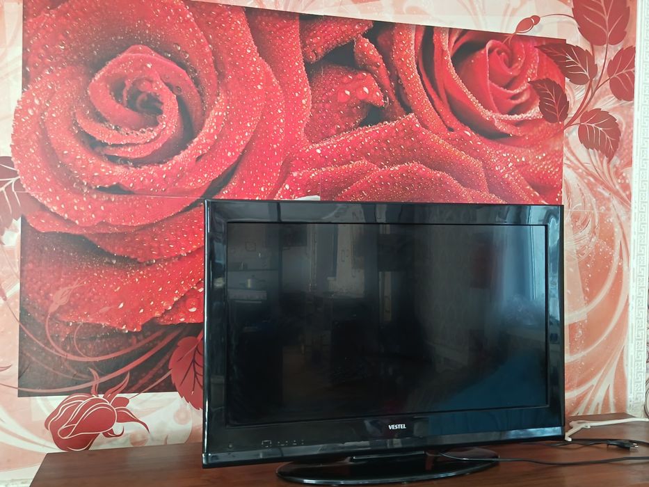 диван 50тыс а телевизер 20