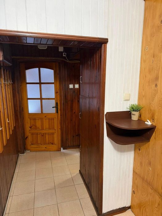 Етаж от къща под наем в кв. Коматево