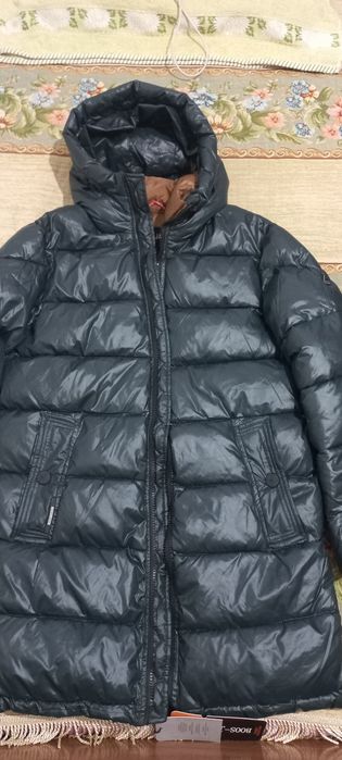 Продам женскую куртку.