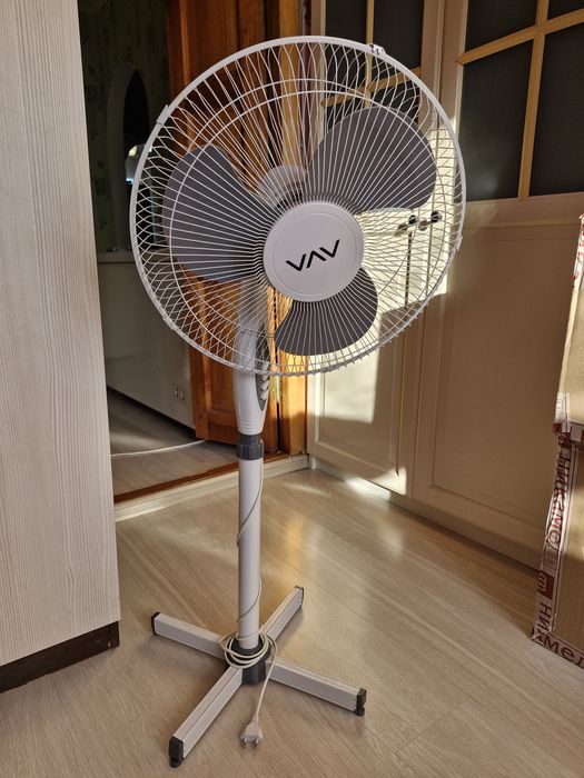 Продам телевизор