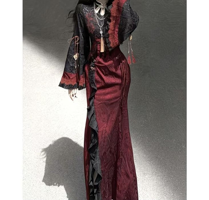 Красное платье в азиатском стиле