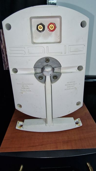 Boxe B&W Solid  si difuzoare Isophon