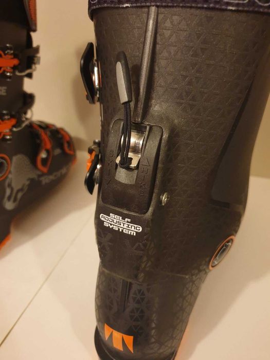 ски туринг/писта обувки TECHNICA COCHISE 100 26-26.5