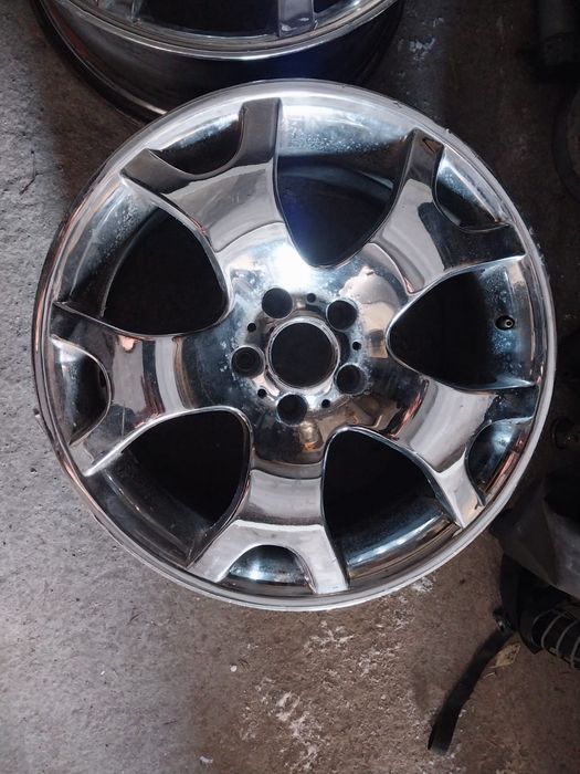 2 диска R19 Borbet на BMW. Поштучно продаём.