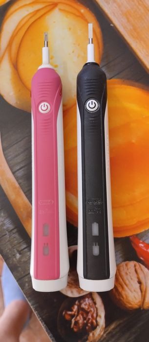 четки за зъби oral b ,iи кутия за съхранение Philips