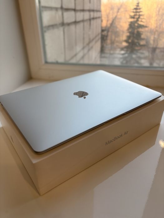 Apple MacBook Air Retina 13” 2018