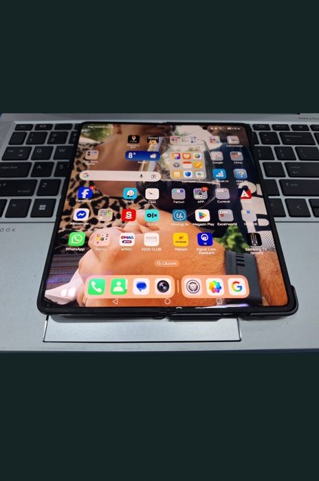 Honor magic v2 vand/schimb