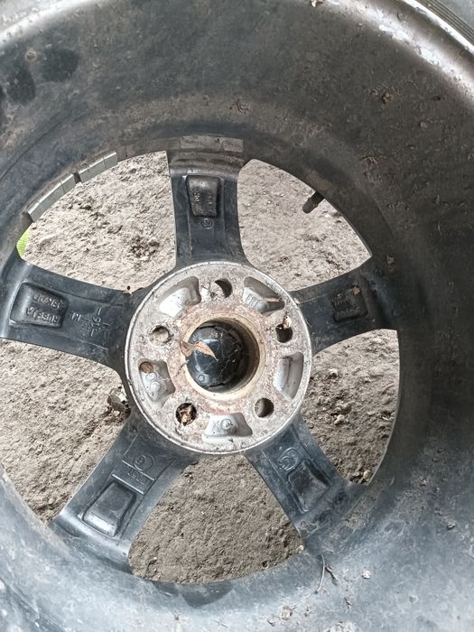 Продам диски с резиной