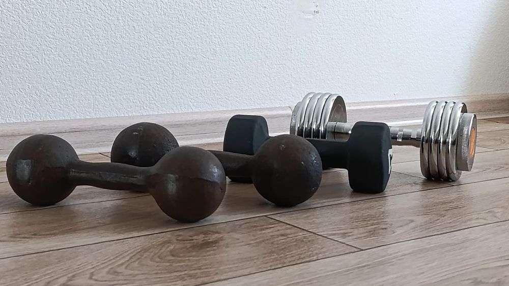 Гантели без парные.