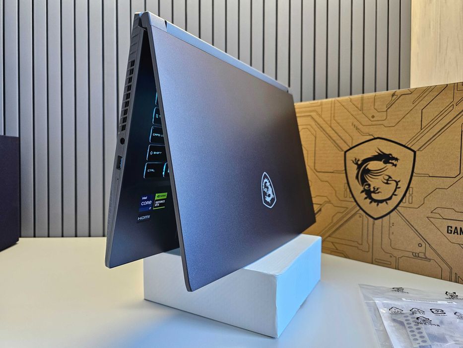 ПРОДАМ MSI Thin 15 B13 Ноутбук Игровой Ноутбук Core™i7-13620H/RTX4050.