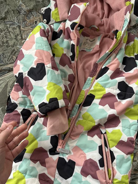 Продам комбинезон 7-8 лет для девочки