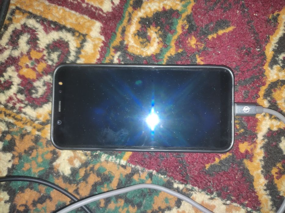 Samsung 6A yaxshi xolat