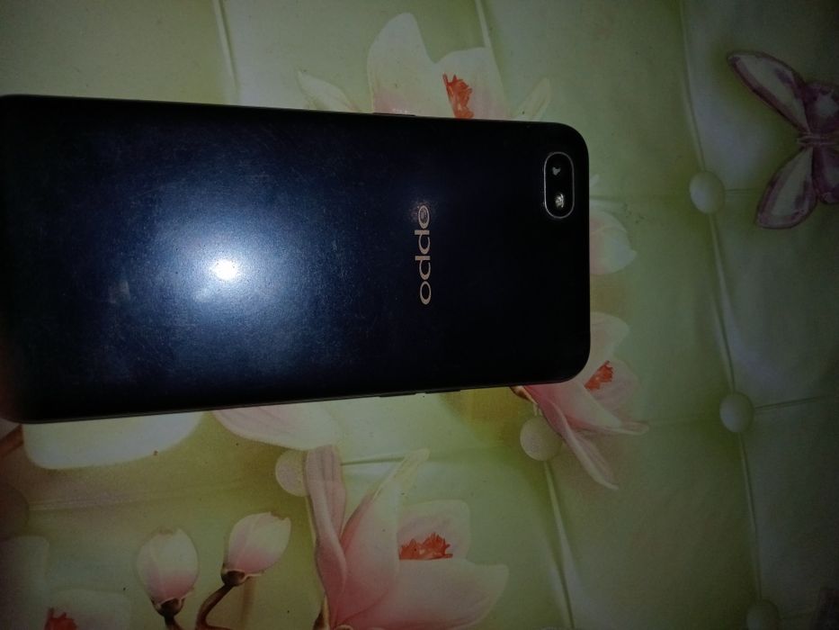 Телефон сатылады