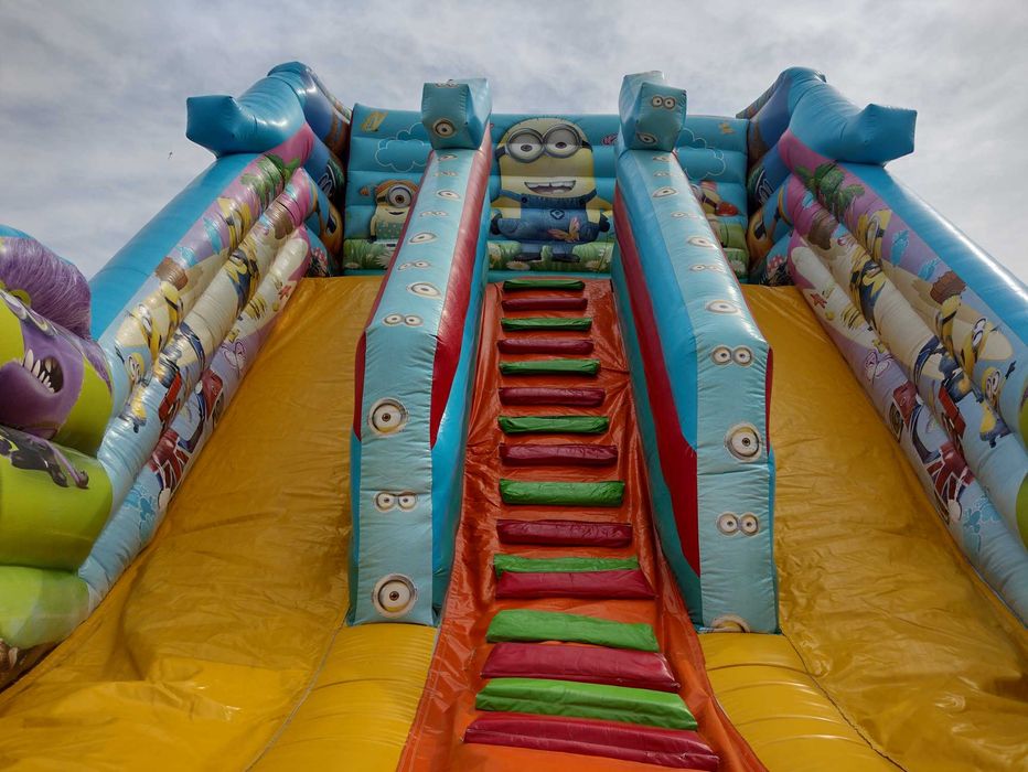 Батут,-пързалка. Работеща