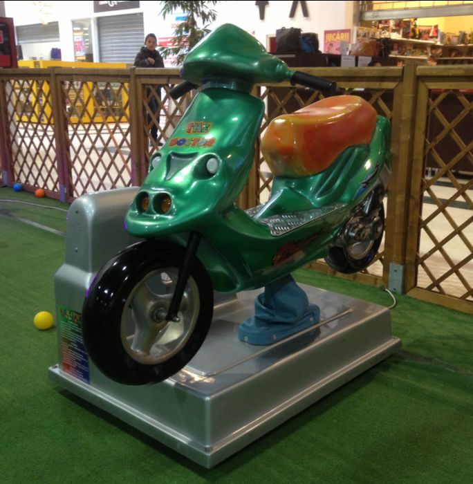 Vand kiddie rides air hockey masa de fotbal