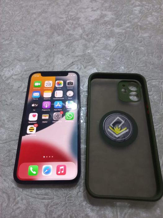 Продаеться Айфон 12 мини