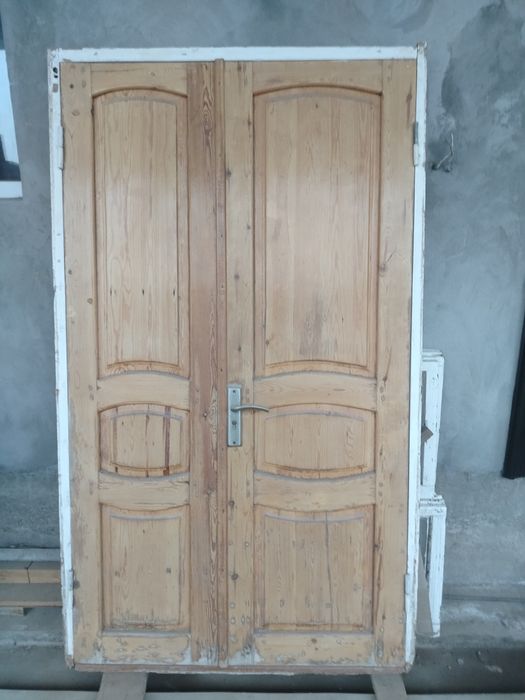 Двери и рамы в отличном состоянии