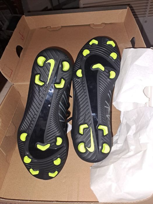 Vând ghete de fotbal Nike Mercurial,  marimea 35