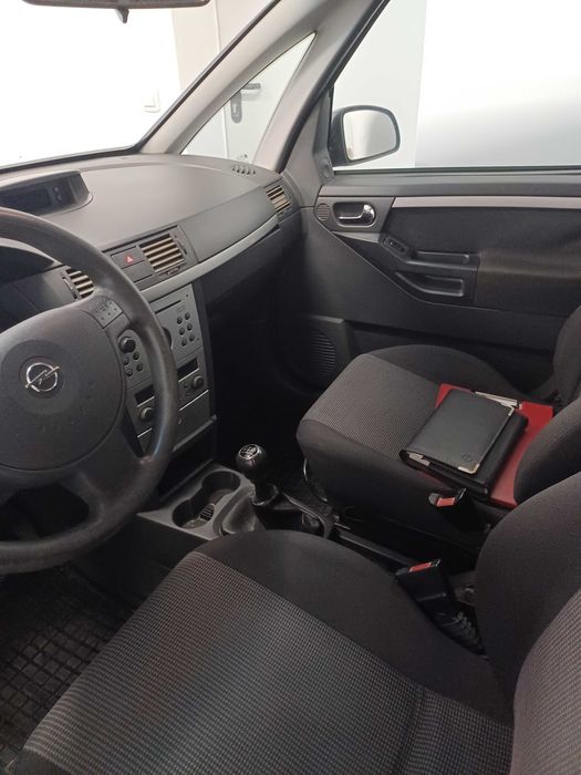 Opel Meriva 1.7 CDTI год 2004