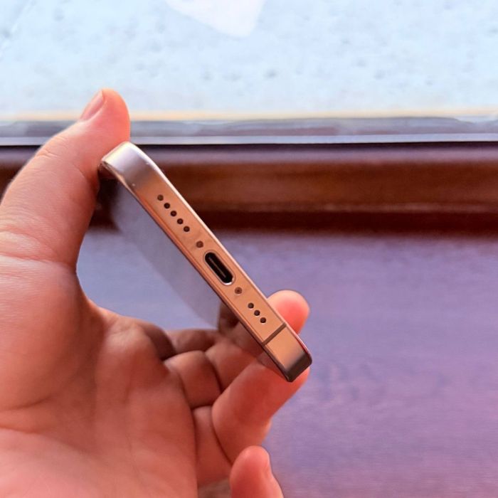 Iphone 16 PRO 128 GB 98% YOMKS